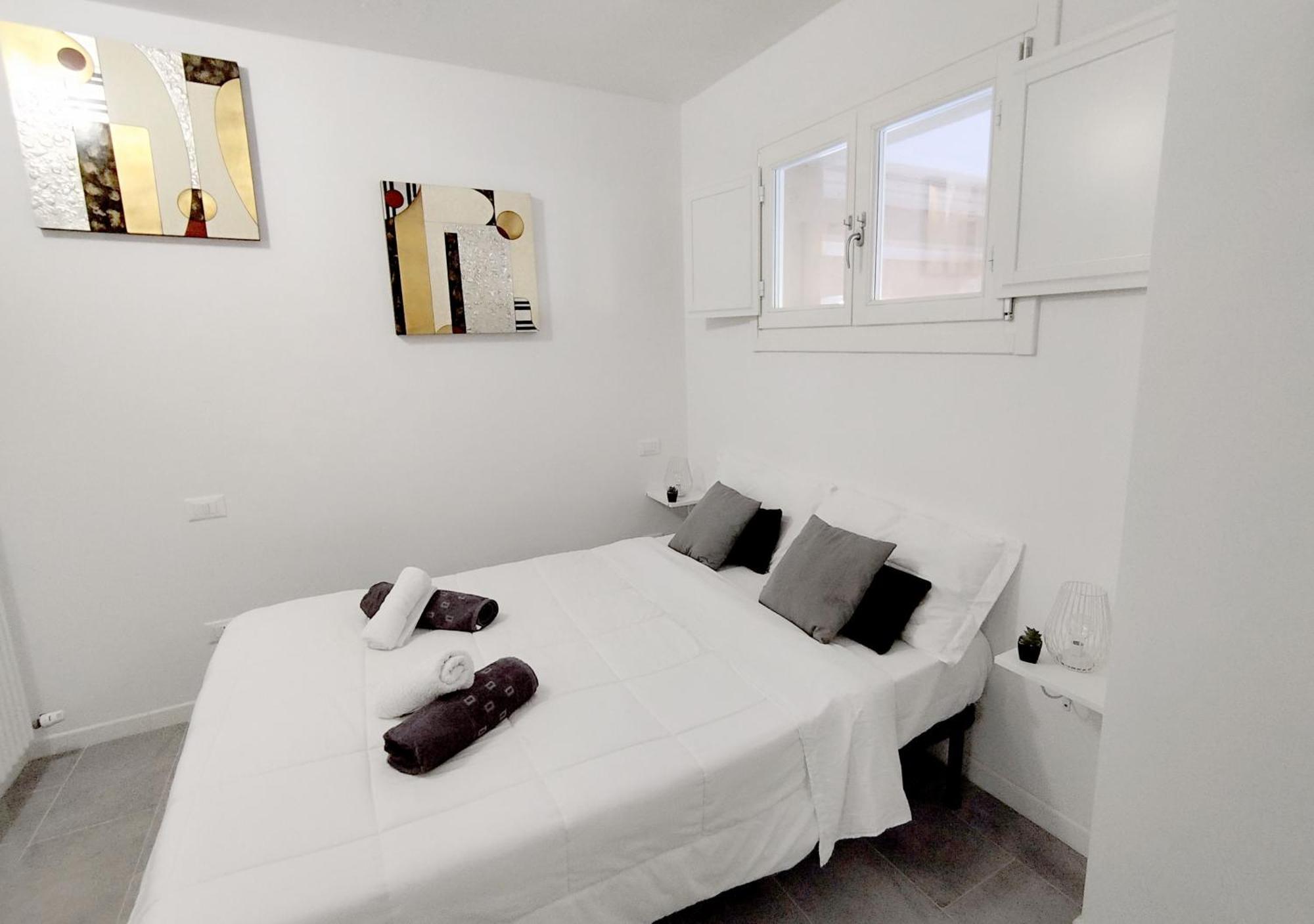 Sky Loft Airport - Modern Apt 1St Floor Lejlighed Bologna Eksteriør billede